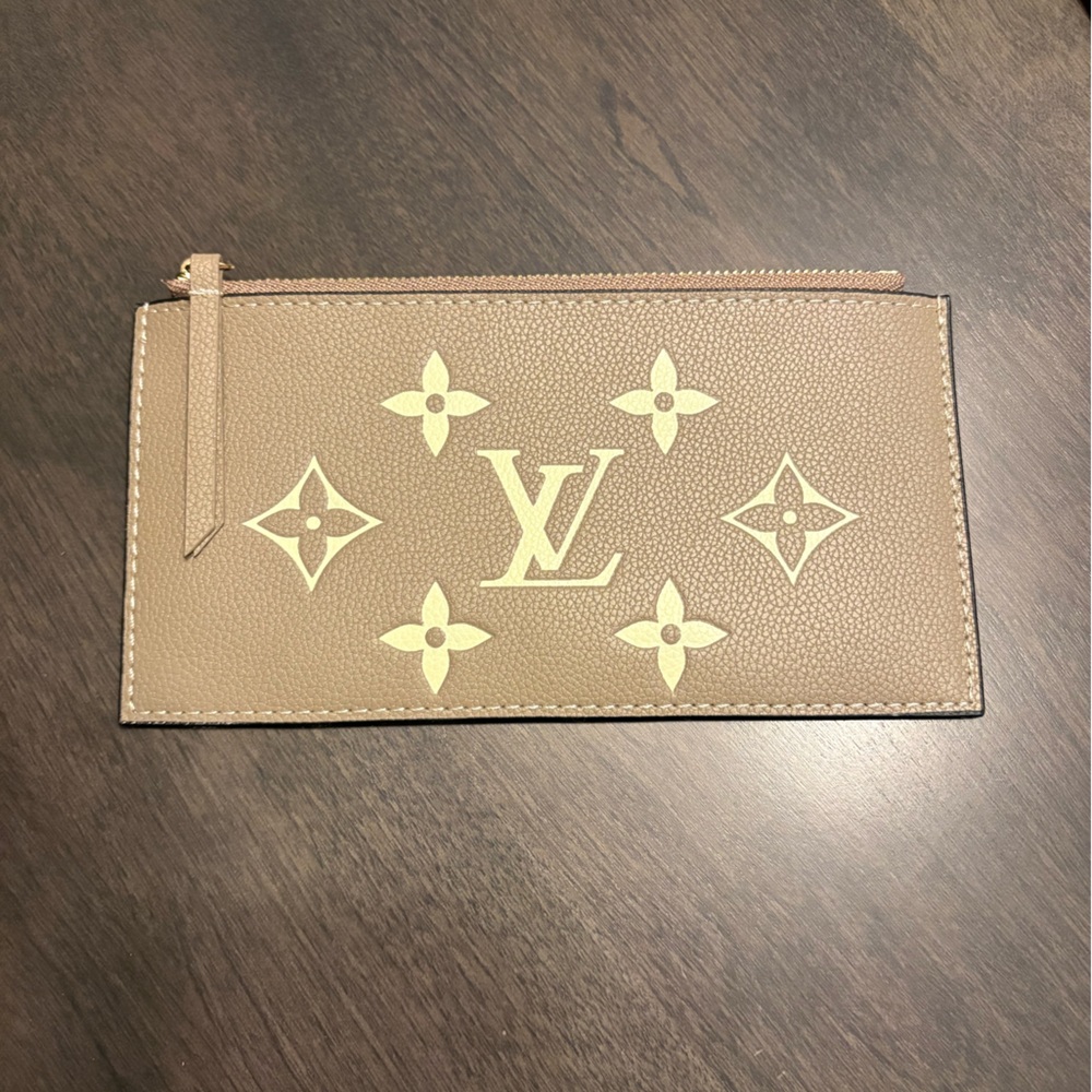 Louis Vuitton Pochette Felicie - Picture 14 of 16